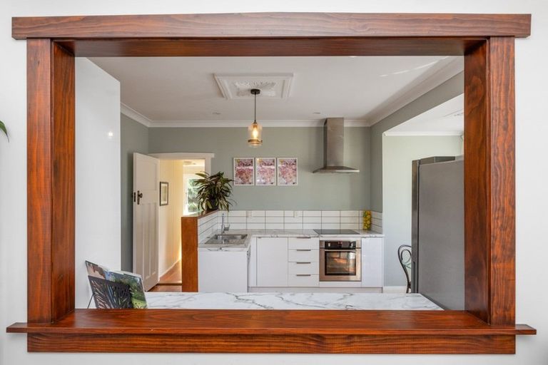 Photo of property in 102 Sylvan Road, Parkvale, Hastings, 4122