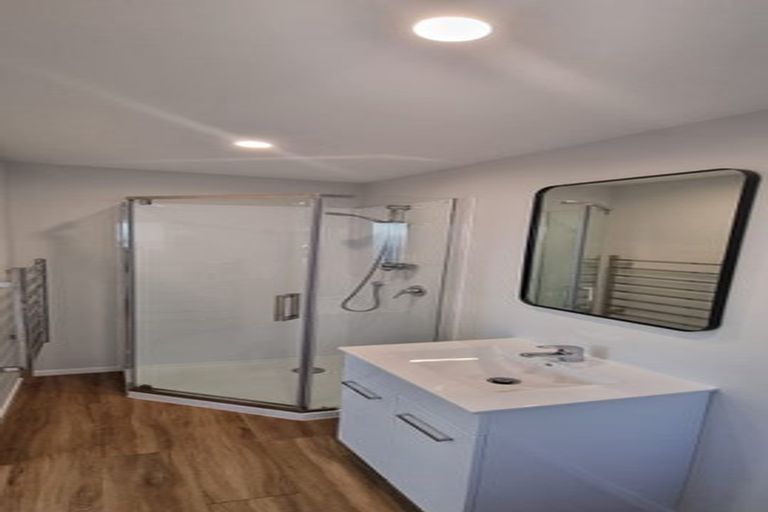 Photo of property in 4 William Hadlow Place, Hatfields Beach, Orewa, 0931