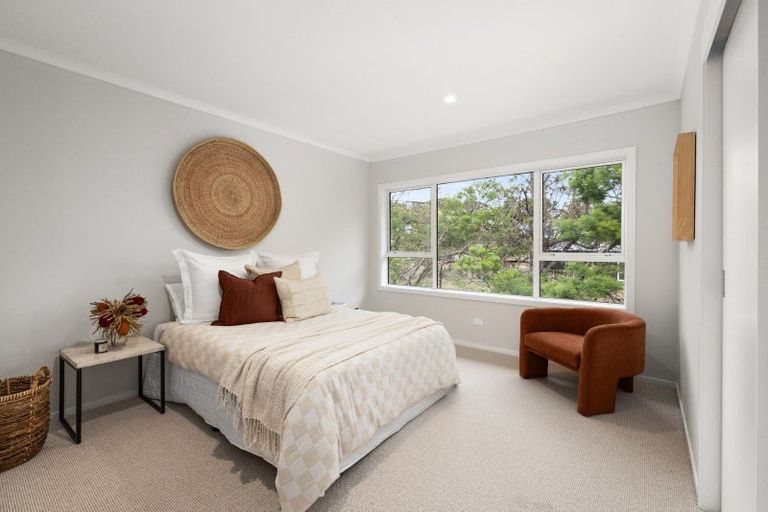 Photo of property in 105 Durham Drive, Havelock North, 4130