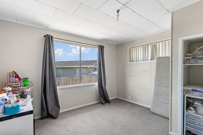 Photo of property in 60 Forest Hill Road, Henderson, Auckland, 0612