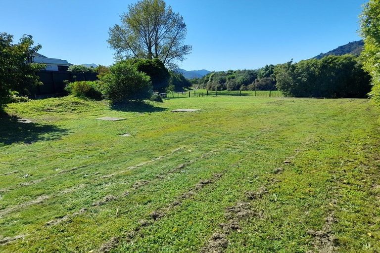 Photo of property in 235 Waikawa Road, Waikawa, Picton, 7220