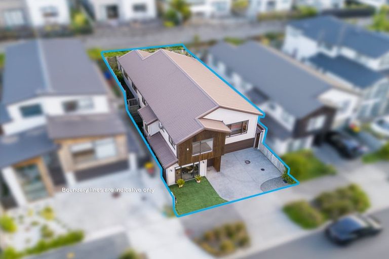 Photo of property in 28 Windlass Street, Long Bay, Auckland, 0630