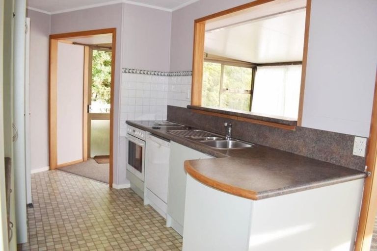 Photo of property in 63 Awaruku Road, Torbay, Auckland, 0630