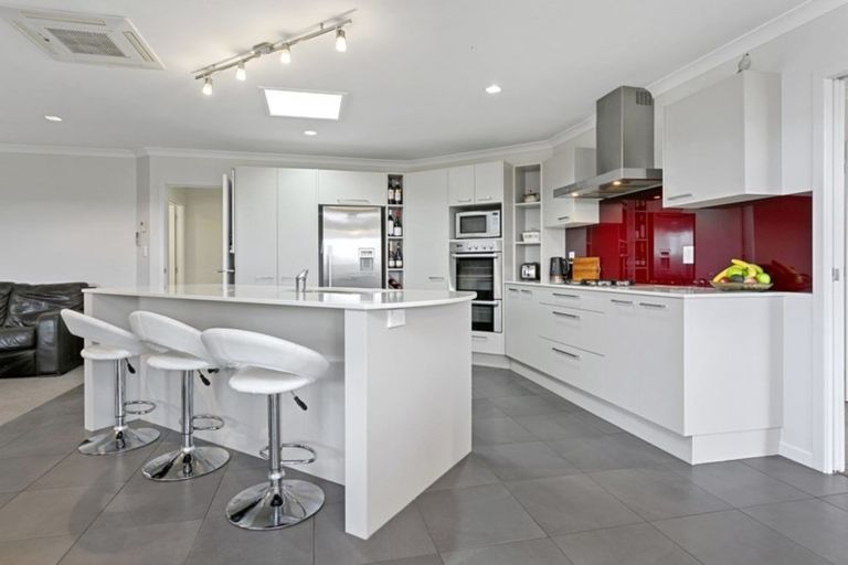 Photo of property in 33 Norfolk Drive, Cambridge, 3434