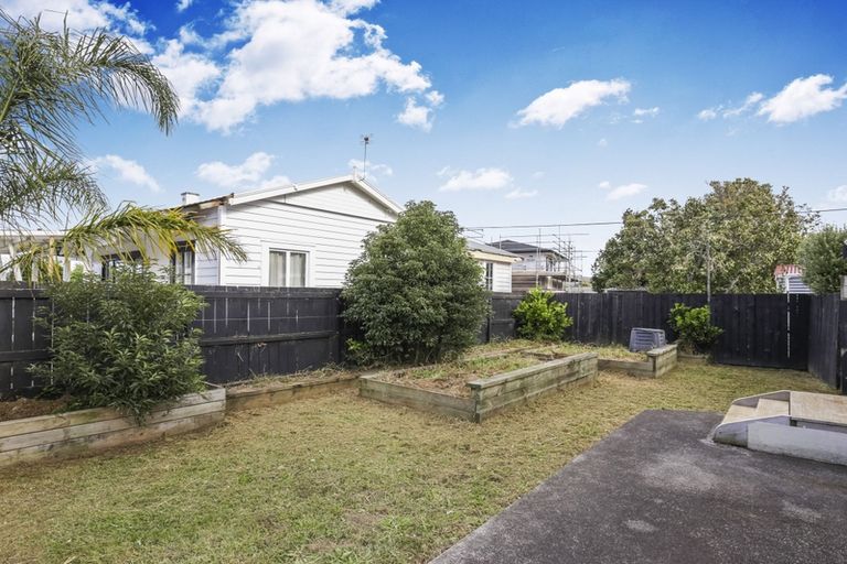 Photo of property in 364 Swanson Road, Ranui, Auckland, 0612