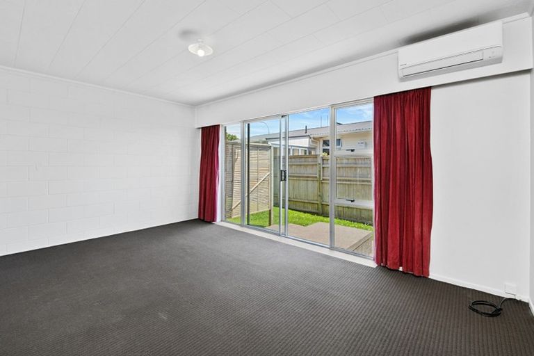 Photo of property in 1/17 Clifton Drive, Waitara, 4320