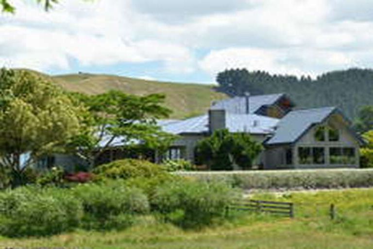 Photo of property in 30 Repongaere Road, Waituhi, Gisborne, 4072