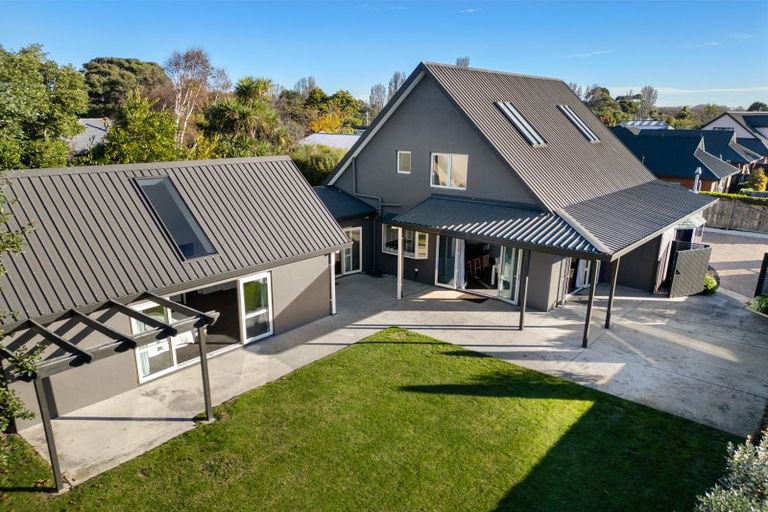 Photo of property in 39 Beauford Place, Parklands, Christchurch, 8083