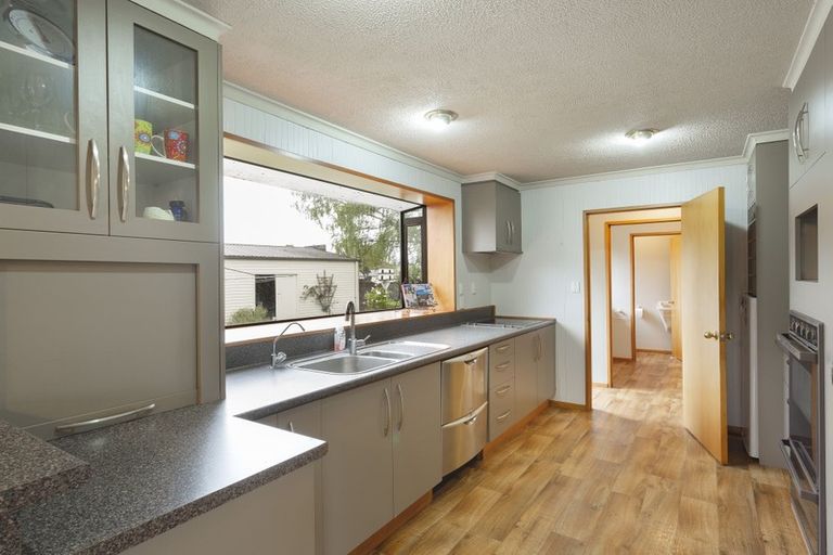 Photo of property in 21 Dryden Street, Milton, 9220