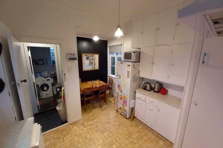 Photo of property in 1 Fair Crescent, Feilding, 4702