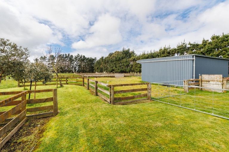 Photo of property in 1156a Kairanga Bunnythorpe Road, Kairanga, Palmerston North, 4475