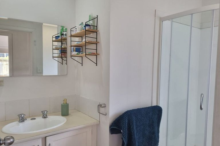 Photo of property in 81 Jellicoe Street, Martinborough, 5711