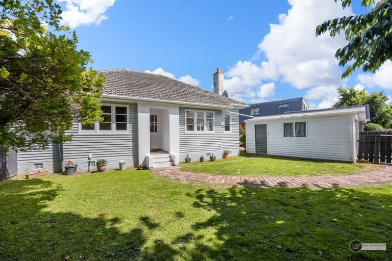 Photo of property in 44 Hardy Street, Waterloo, Lower Hutt, 5011