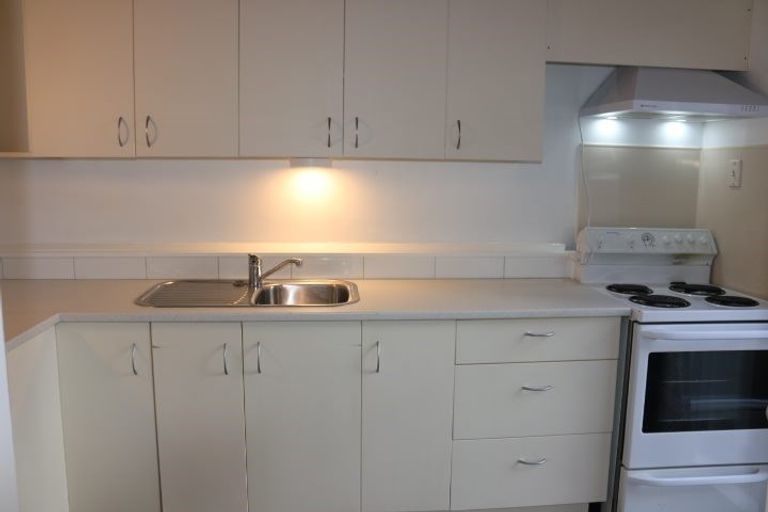 Photo of property in 7a Aroha Street, Takaro, Palmerston North, 4410