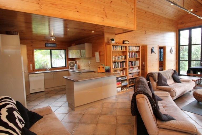 Photo of property in 502 Matarangi Drive, Matarangi, Whitianga, 3592