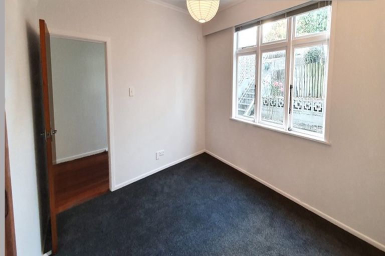 Photo of property in 42 Waipapa Road, Hataitai, Wellington, 6021
