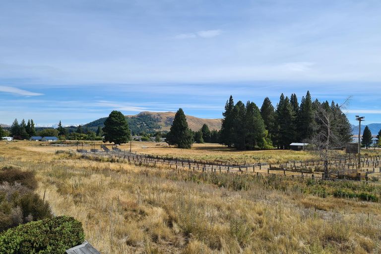 Photo of property in 9 Dwyer Place, Lake Tekapo, 7999