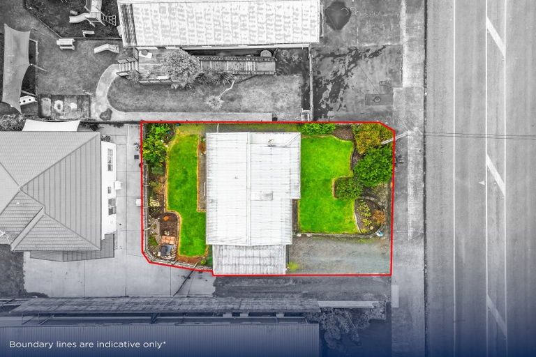 Photo of property in 22 George Street, Hikurangi, 0114