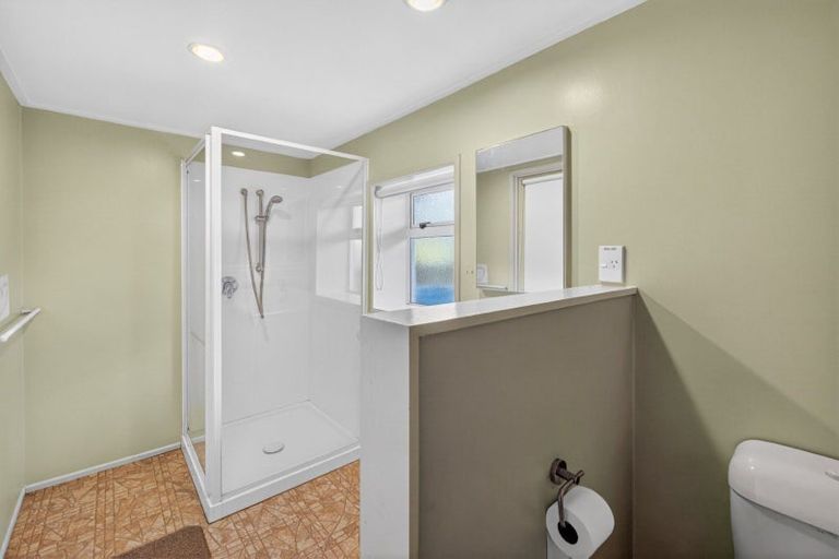 Photo of property in 2 Fern Way, Brookfield, Tauranga, 3110