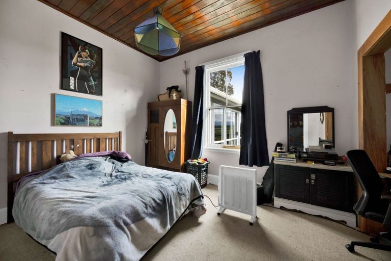 Photo of property in 11 High Street, Eltham, 4322