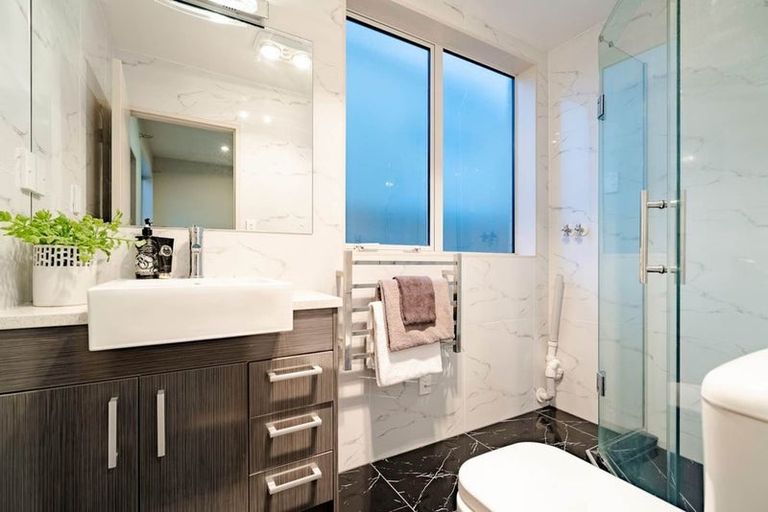 Photo of property in 22 Ballindrait Drive, Flat Bush, Auckland, 2019