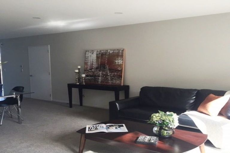 Photo of property in 2/34 John Campbell Crescent, Hillmorton, Christchurch, 8024