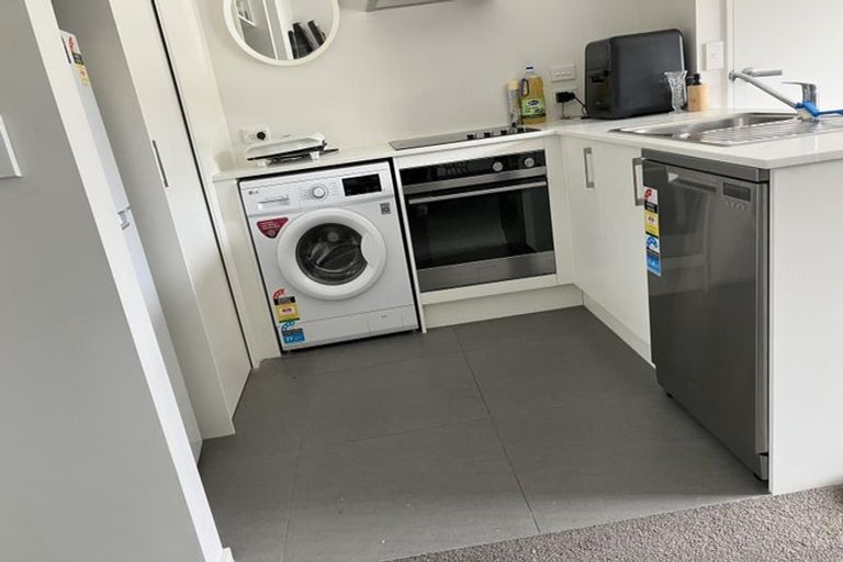 Photo of property in 16 League Lane, Phillipstown, Christchurch, 8011