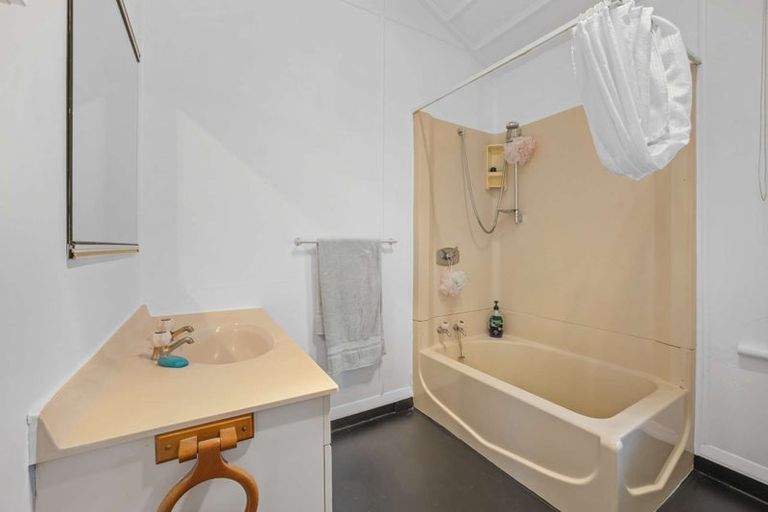 Photo of property in 2634 Mountain Road, Tariki, Stratford, 4394