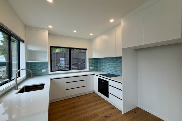 Photo of property in 6 Cranston Street, Torbay, Auckland, 0632