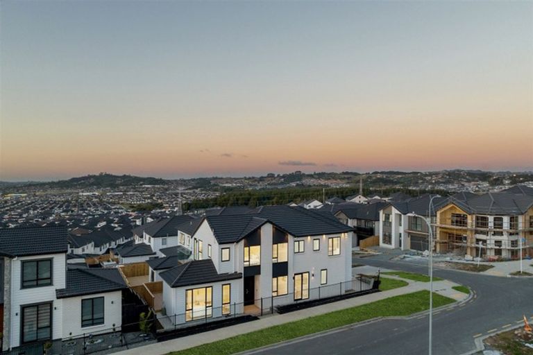 Photo of property in 19 Aklander Rise, Flat Bush, Auckland, 2019