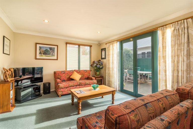 Photo of property in 1/49 Clifford Avenue, Merivale, Christchurch, 8014