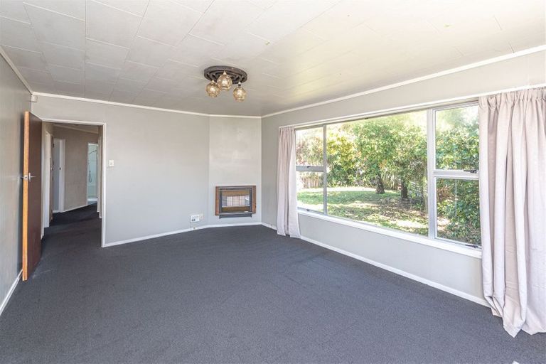Photo of property in 112 Hinau Street, Castlecliff, Whanganui, 4501
