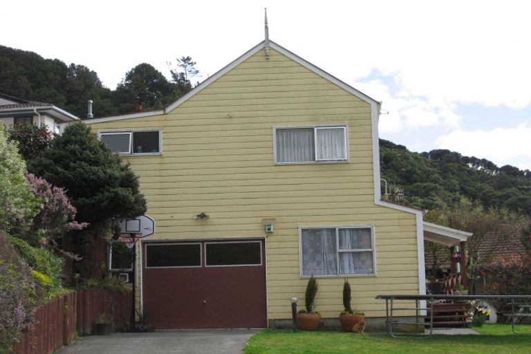Photo of property in 10 Northcote Street, Wainuiomata, Lower Hutt, 5014