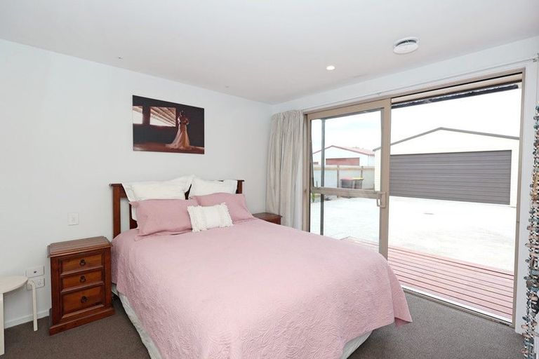 Photo of property in 53 Queen Street, Winton, 9720