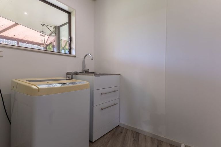 Photo of property in 79 Aorangi Road, Paraparaumu, 5032