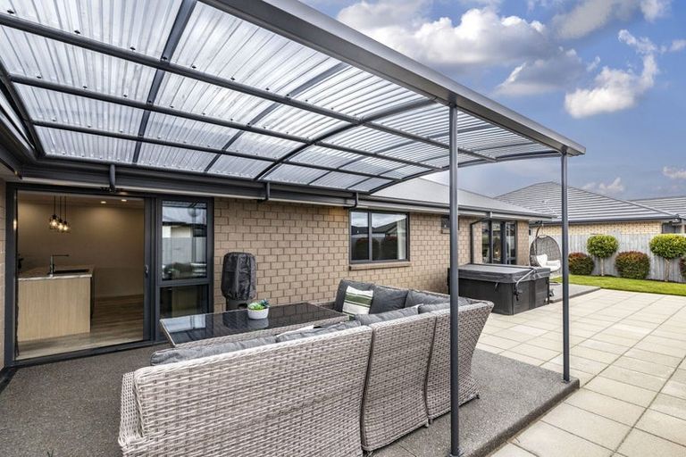 Photo of property in 42 Karere Avenue, Marshland, Christchurch, 8083