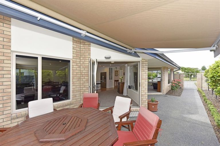 Photo of property in 53 Skyedale Drive, Harewood, Christchurch, 8051