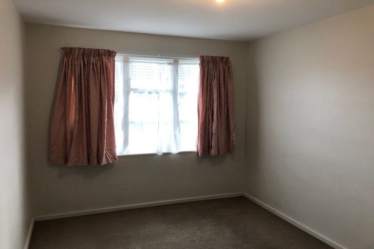 Photo of property in 21 Ballantyne Avenue, Upper Riccarton, Christchurch, 8041