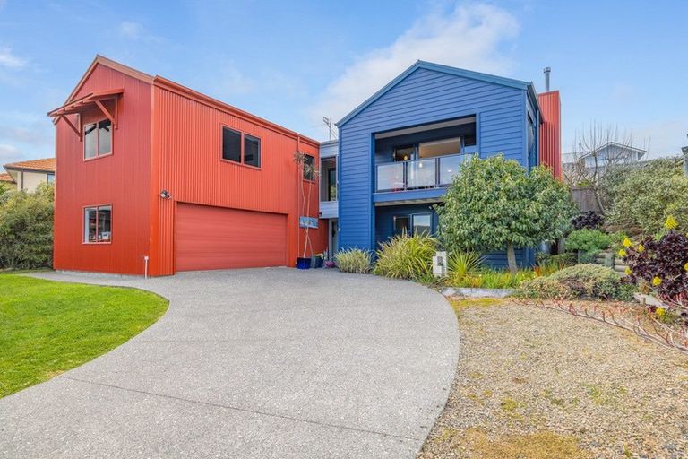 Photo of property in 9 Muriwai Drive, Diamond Harbour, Lyttelton, 8971