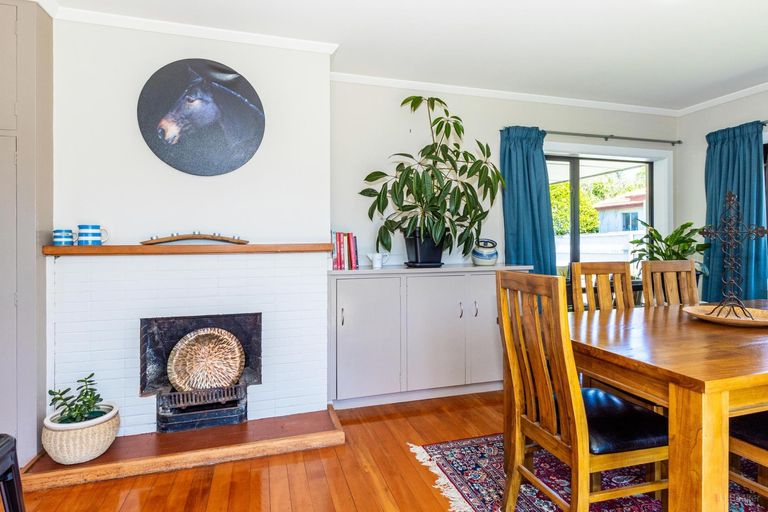 Photo of property in 3 Price Street, Waimate, 7924