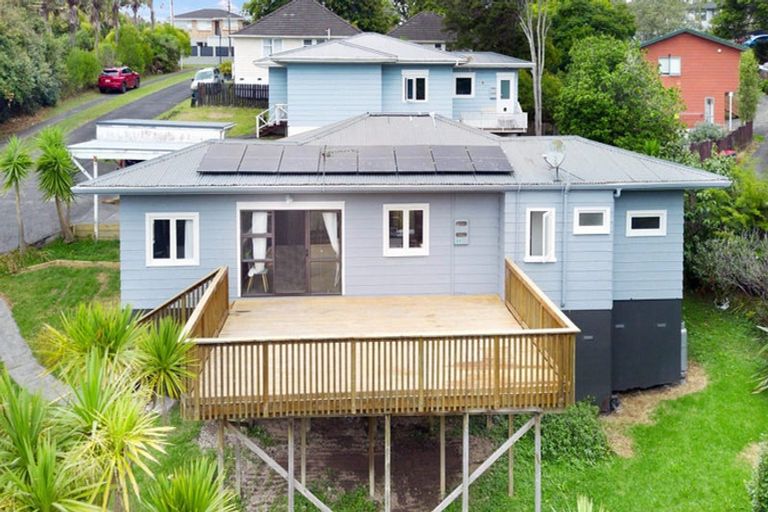 Photo of property in 1/81a Woodglen Road, Glen Eden, Auckland, 0602