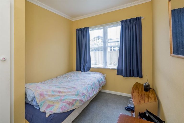 Photo of property in 591 Queen Street East, Levin, 5510