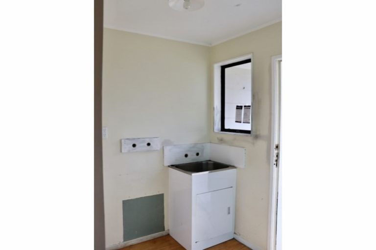 Photo of property in 1/41 Taitimu Drive, Weymouth, Auckland, 2103