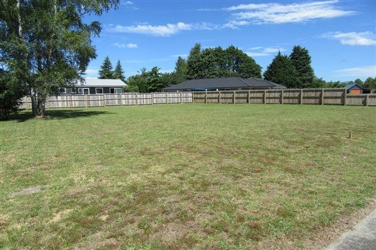 Photo of property in 11 Ngahana Place, Turangi, 3334