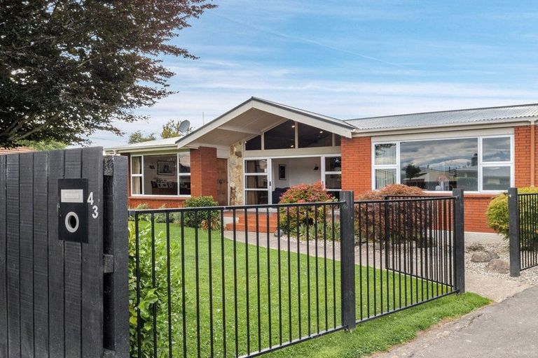 Photo of property in 43 Mure Street, Mosgiel, 9024