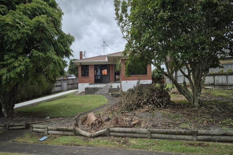 Photo of property in 3 Owens Road, Waiuku, 2123