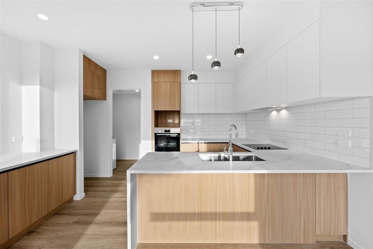 Photo of property in 12 Kautawa Lane, Massey, Auckland, 0614