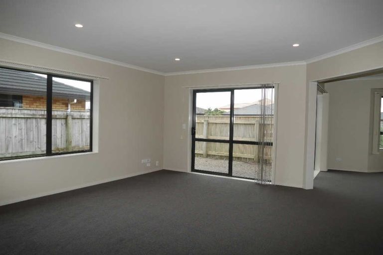 Photo of property in 28 Monarch Place, Paraparaumu Beach, Paraparaumu, 5032