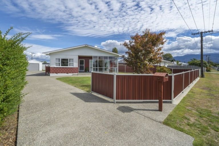 Photo of property in 7 Mcglashen Street, Motueka, 7120