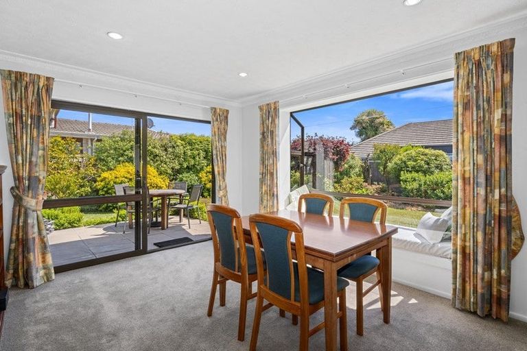Photo of property in 14 Camrose Place, Ilam, Christchurch, 8041